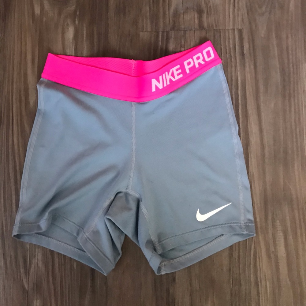Nike Pro Shorts 💕